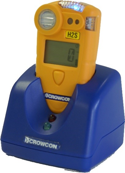portable gas detector in charging dock